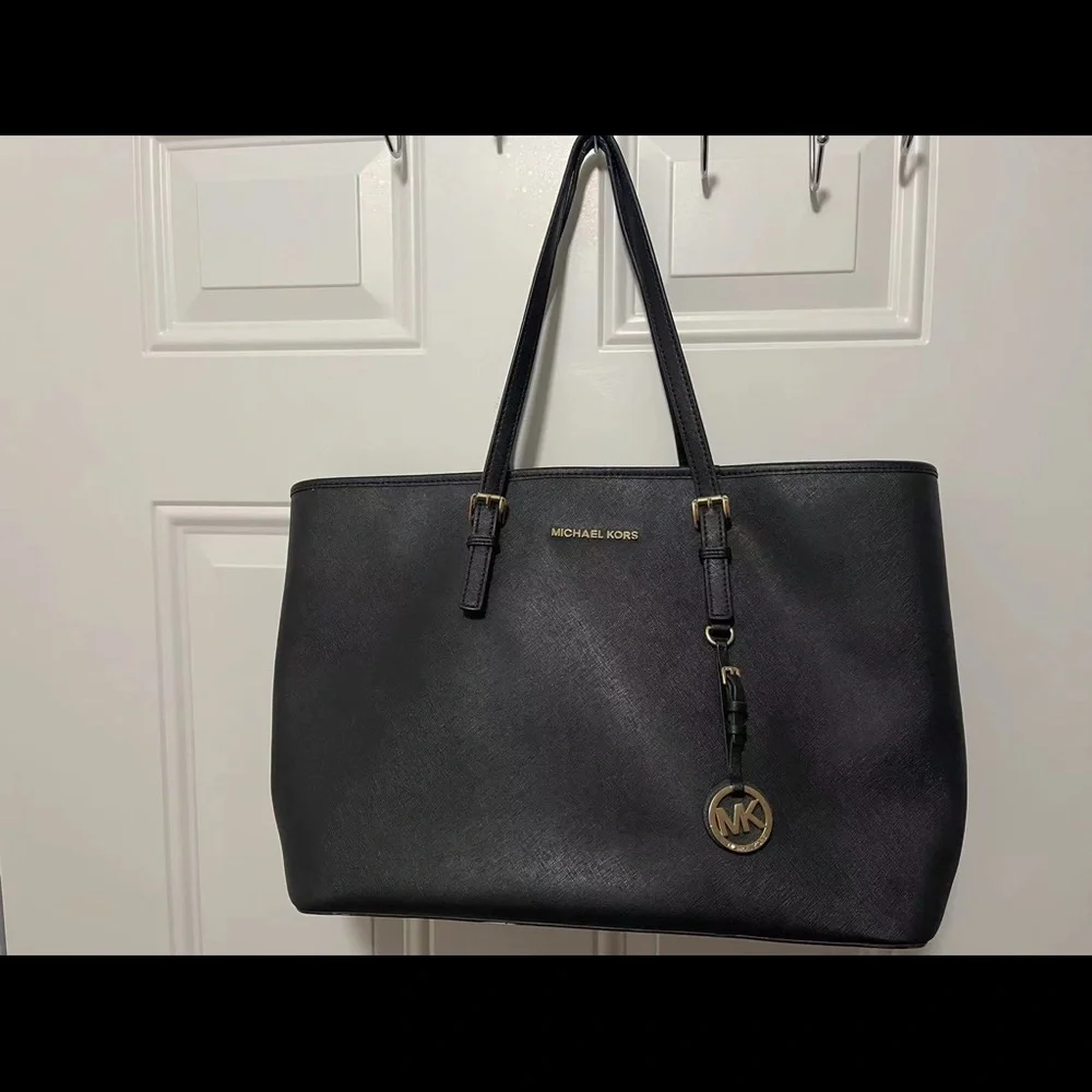 Michael Kors Large Travel Tote - Picture 2 of 2